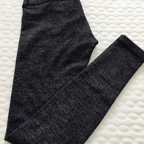 Lululemon pants/leggings - Picture 2 of 4